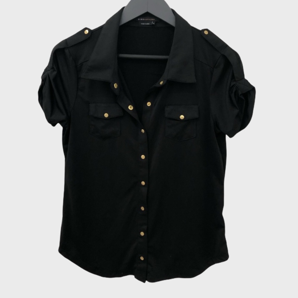 Bcbg short sleeve button down top